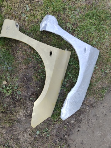 Переднє праве крило 9643107180 PEUGEOT