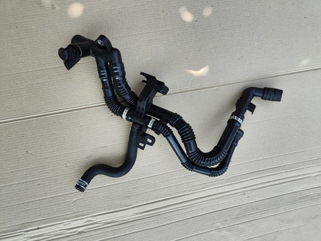 Шланг/патрубок водяного насоса, приймальний 9647768980 FORD