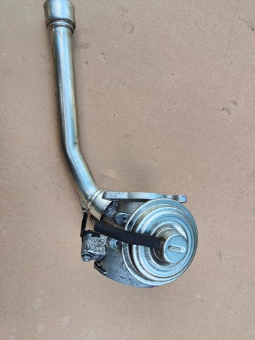 Клапан EGR рециркуляції газів A6110900754 MERCEDES