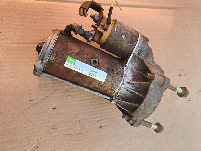 Стартер двигуна D7R27 VALEO