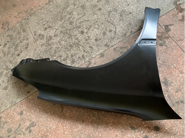 Переднє праве крило 5380133150 TOYOTA