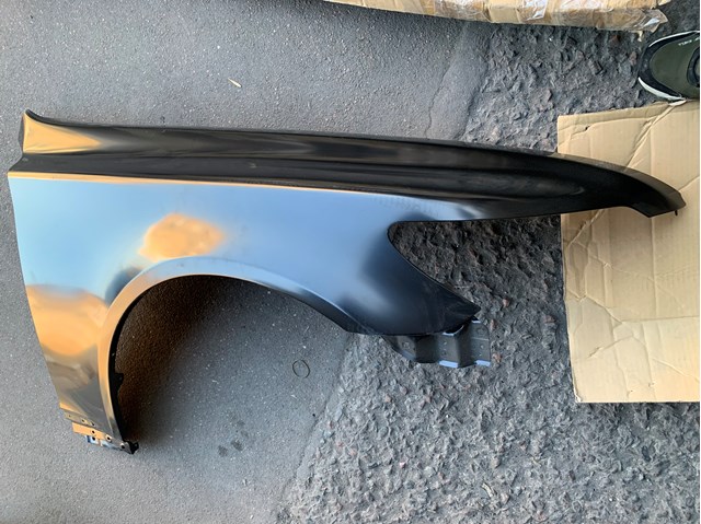 Переднє праве крило 5380150190 TOYOTA