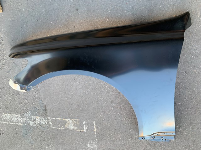 Ліве переднє крило 5380250170 TOYOTA