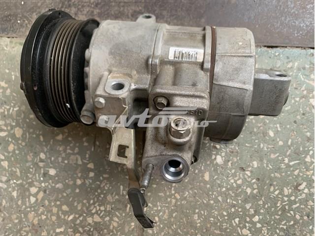 Компресор кондиціонера 8831050151 TOYOTA