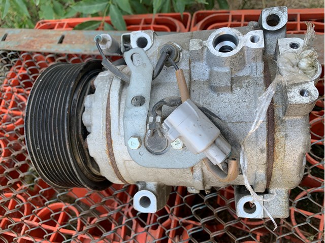 Компресор системи кондиціювання 883206A320 TOYOTA