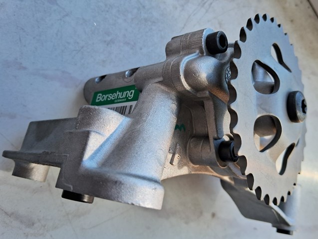 Насос масляний B12689 BORSEHUNG