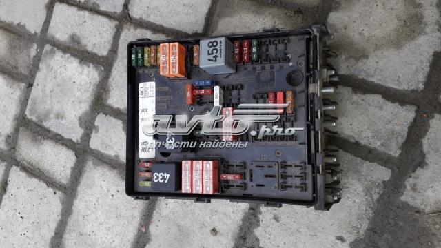 Реле запобіжників Volkswagen Passat B6