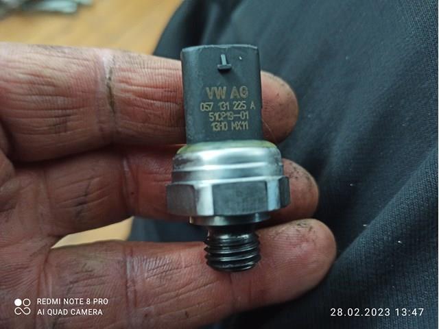 Датчик тиску вихлопних газів 057131225A VAG