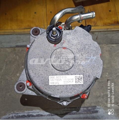 Авто генератор 06E903015 VAG