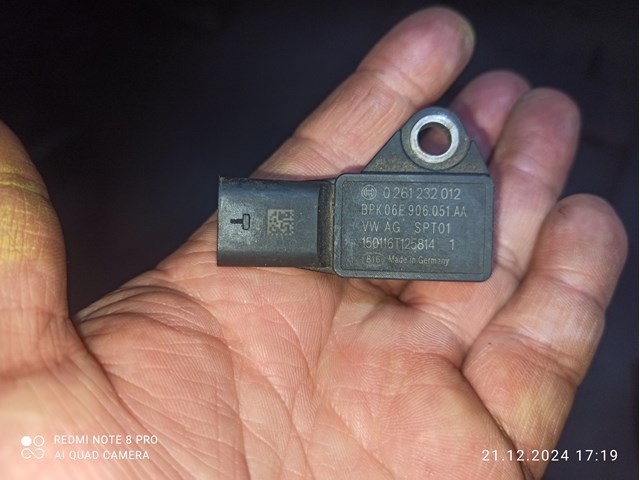 Датчик тиску наддуву (датчик нагнітання повітря в турбіну) 06E906051AA PORSCHE