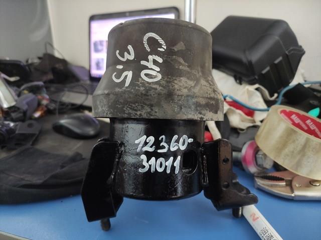 Передня опора двигуна 1236031011 TOYOTA