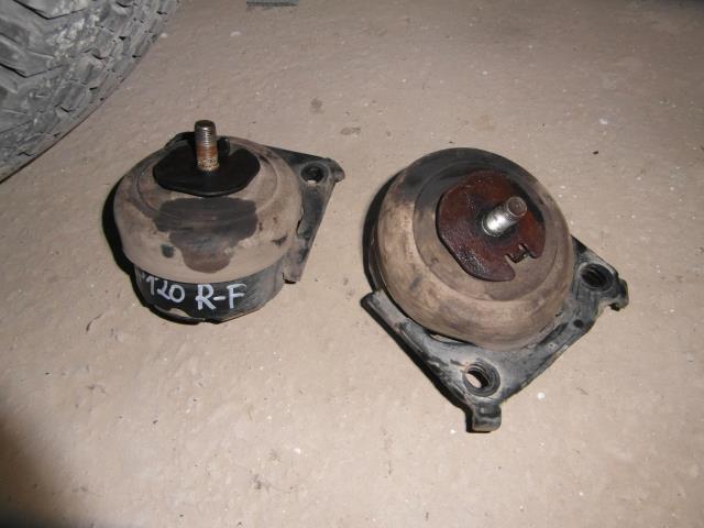 Підвіска двигуна (силового агрегату) 1236131080 TOYOTA