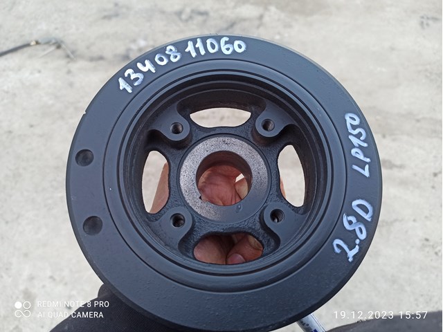 Шків колінвала 1340811060 TOYOTA