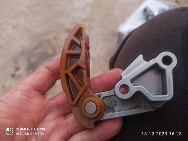Гідронатяжитель ланцюга 1356011011 TOYOTA