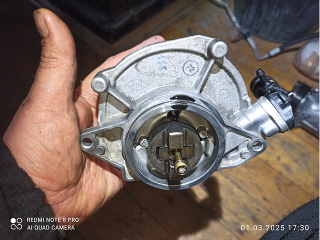 Насос вакуумний 1465000Q1H NISSAN