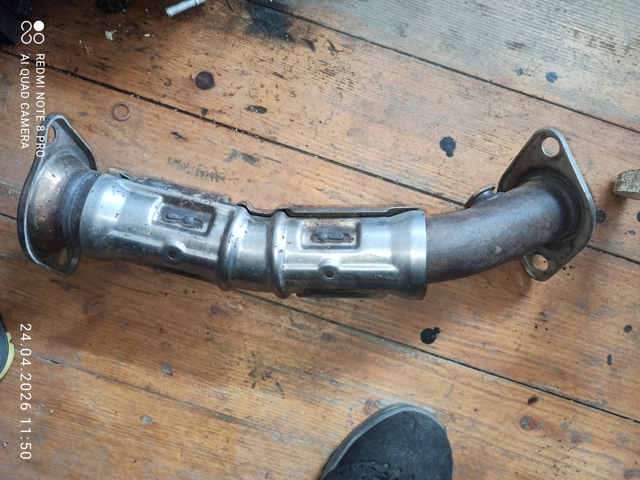 Штани глушника передні 1570C008 MITSUBISHI