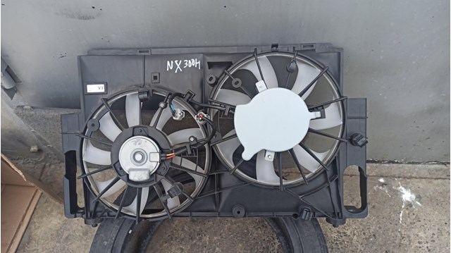 Кожух вентилятора 1671136180 TOYOTA