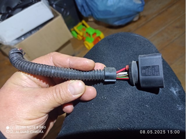 Роз'єм (фішка) заднього ліхтаря 1J0973733 VAG
