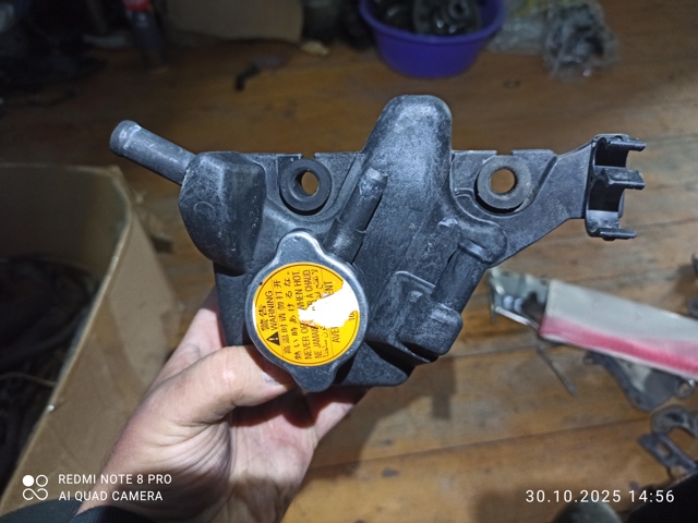 Бачок для води 21132AA121 SUBARU