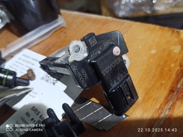 Повітромір 2220426010 TOYOTA