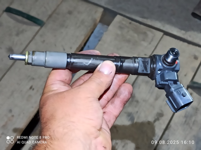 Форсунка дизельна в зборі, розпилювач + тримач 236700E070 TOYOTA