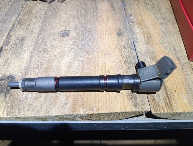Форсунка паливна 2367011010 TOYOTA