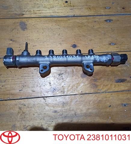 Розподільник палива 2381011031 TOYOTA