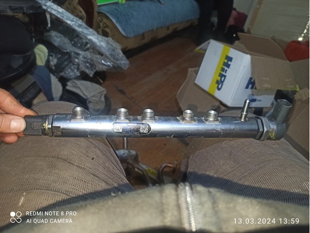 Паливна рампа 23810WA020 TOYOTA