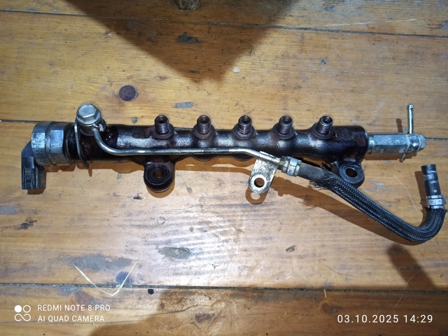 Паливна рампа 2382051020 TOYOTA