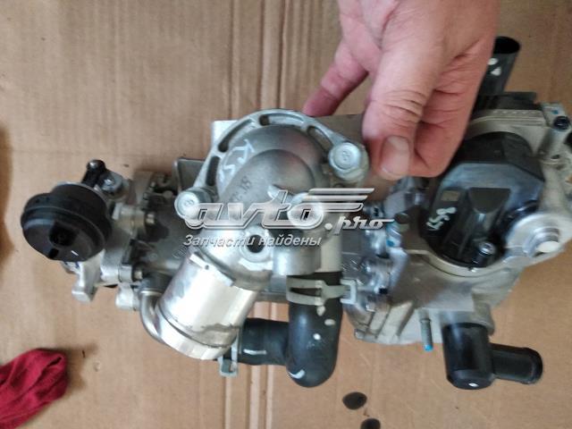 Кришка термостата 256132A750 HYUNDAI