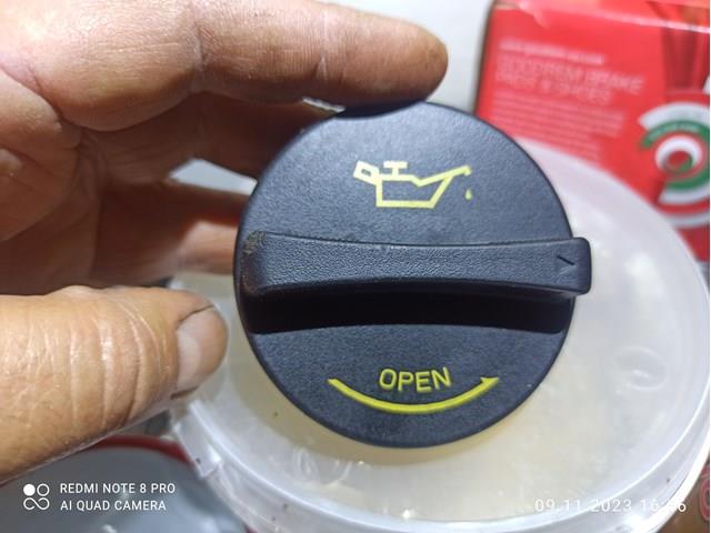Кришка маслозаливной горловини 2651026620 HYUNDAI