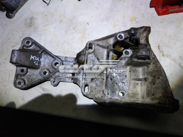 Кронштейн генератора 30731516 VOLVO