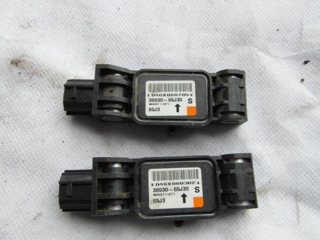 Датчик подушки безпеки 3893065J30 SUZUKI