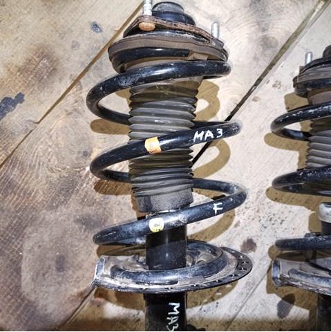 Пружина передня 4040A418 MITSUBISHI