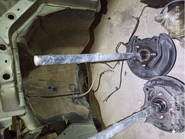 Привід задній 4231160242 TOYOTA