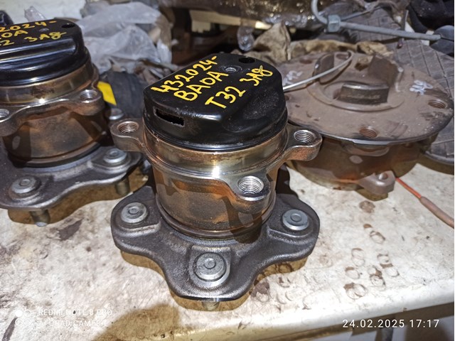 Маточини задніх коліс 432024BA0A NISSAN