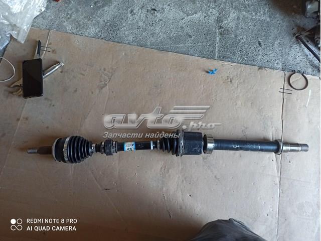 Піввісь передня, права 4341078010 TOYOTA