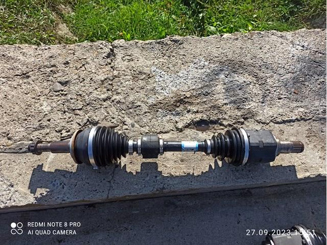 Привід передній лівий 4342078010 TOYOTA