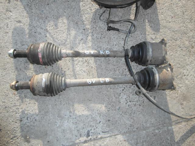 Піввісь передня ліва 4410265J00 SUZUKI