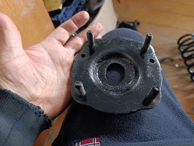 Опора стійки амортизатора переднього 4860960080 TOYOTA