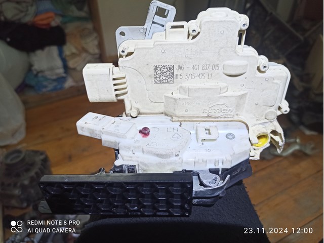 Замок водійських дверей 4G1837015A PORSCHE
