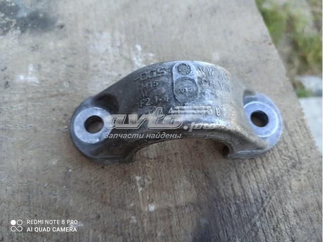 Хомут кріплення втулки стабілізатора, переднього 4M0411336D VAG