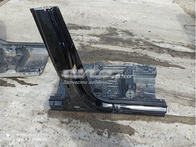 Стійка центральна, права 4M0809224B VAG