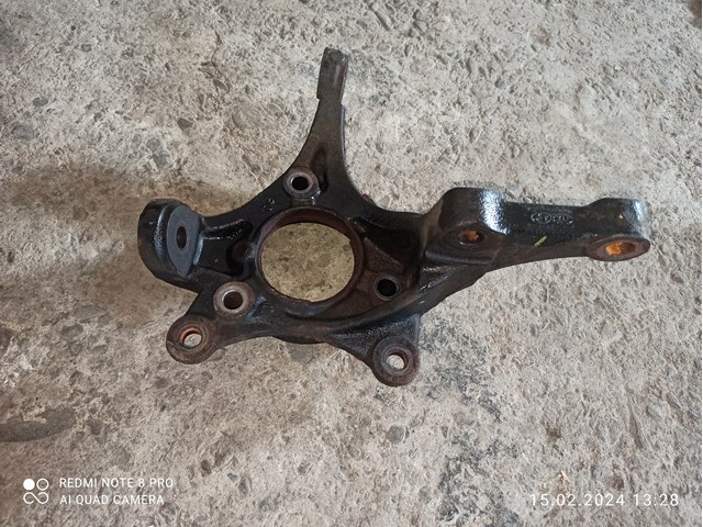 Цапфа поворотна ліва 51715J9000 HYUNDAI