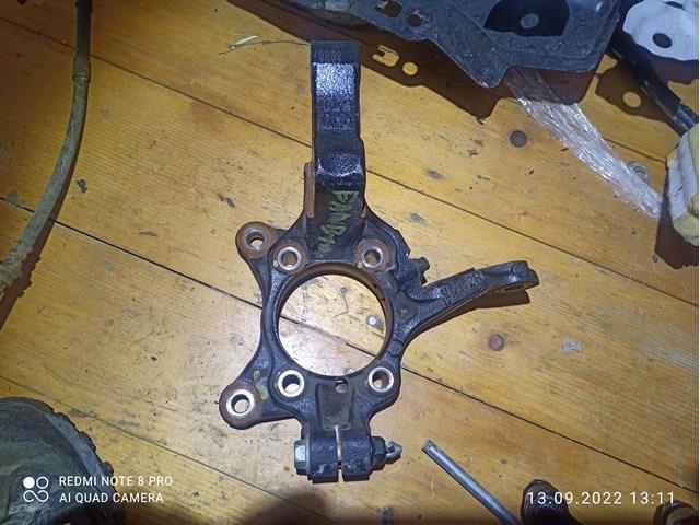 Цапфа поворотна права 51716D3000 HYUNDAI
