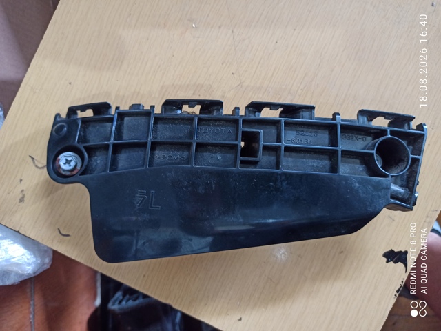 Кріплення бампера 5211660181 TOYOTA