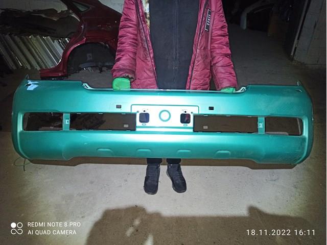 Бампер на авто 5211960A80 TOYOTA