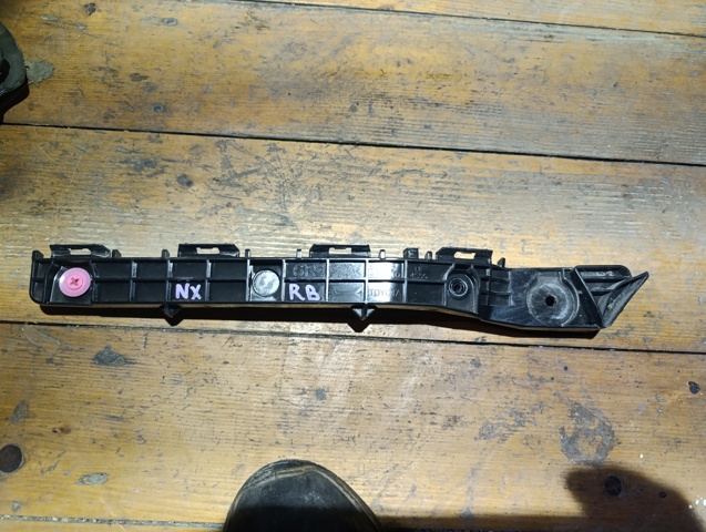 Кронштейн бампера заднього, правий 5215578010 TOYOTA