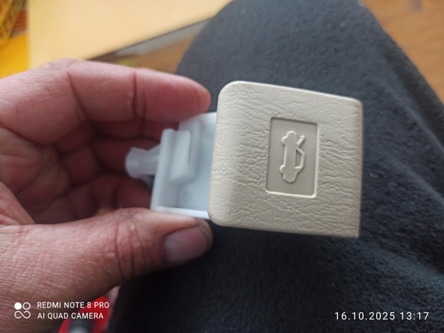 Ручка відкриття капота 5360152010A4 TOYOTA