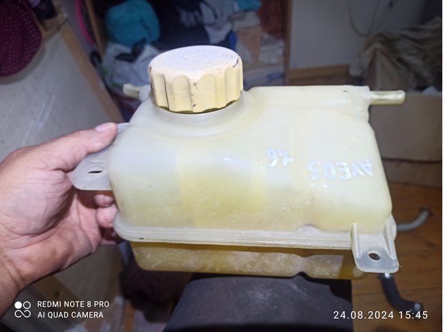 Водяний бачок системи охолодження 5490776 GM